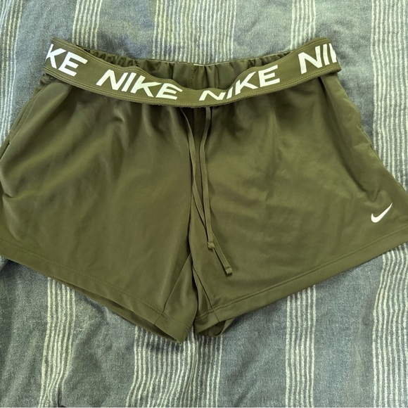 Nike Pro Women's Athletic Shorts in Olive - Picture 1 of 5